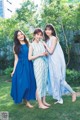 高本彩花 東村芽依 潮紗理菜, Weekly SPA! 2022.07.19 (週刊SPA! 2022年7月19日号) P7 No.65d769 Image No. 1